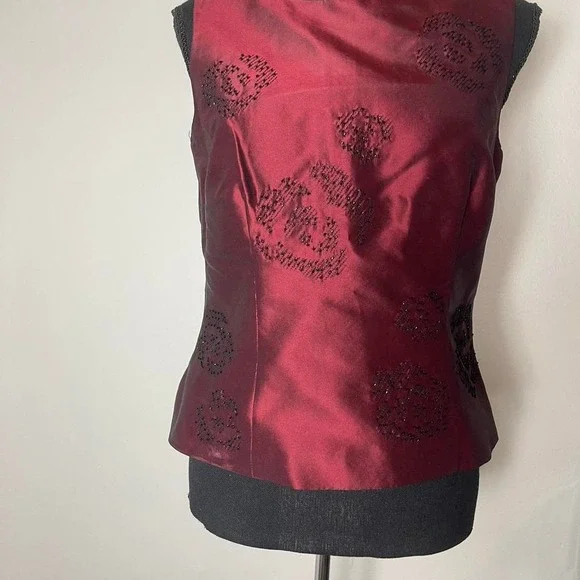 burgundy 100% silk top with beaded floral design - Picture 4 of 6